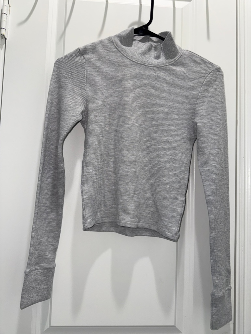 American Eagle Outfitters Light Gray Ribbed Mock Neck Top